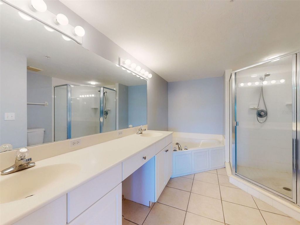 Image 40 of property listing at 430 BOUCHELLE DRIVE 202, New Smyrna Beach, FL 32169