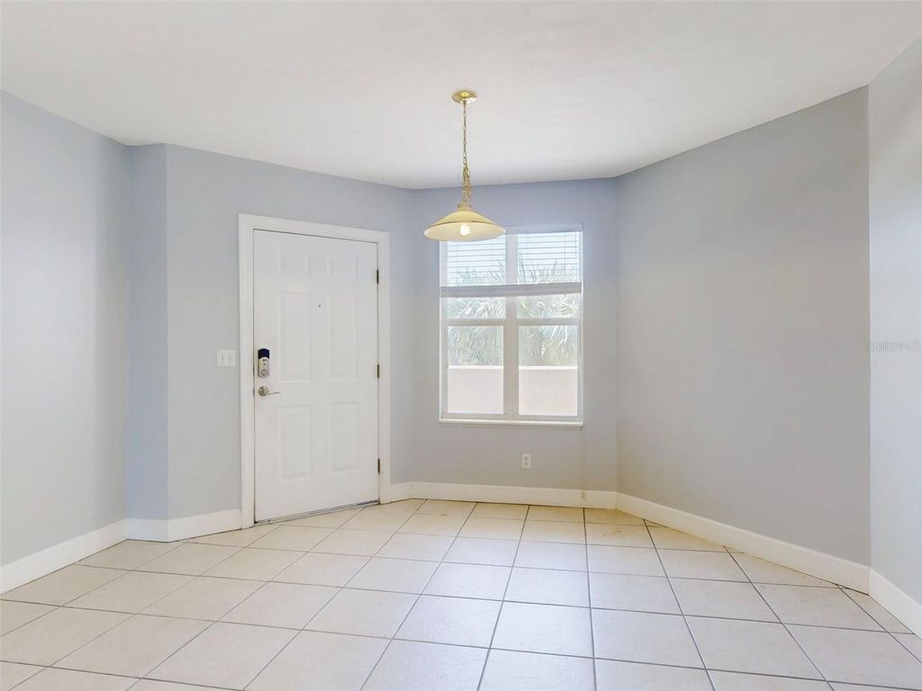 Image 5 of property listing at 430 BOUCHELLE DRIVE 202, New Smyrna Beach, FL 32169