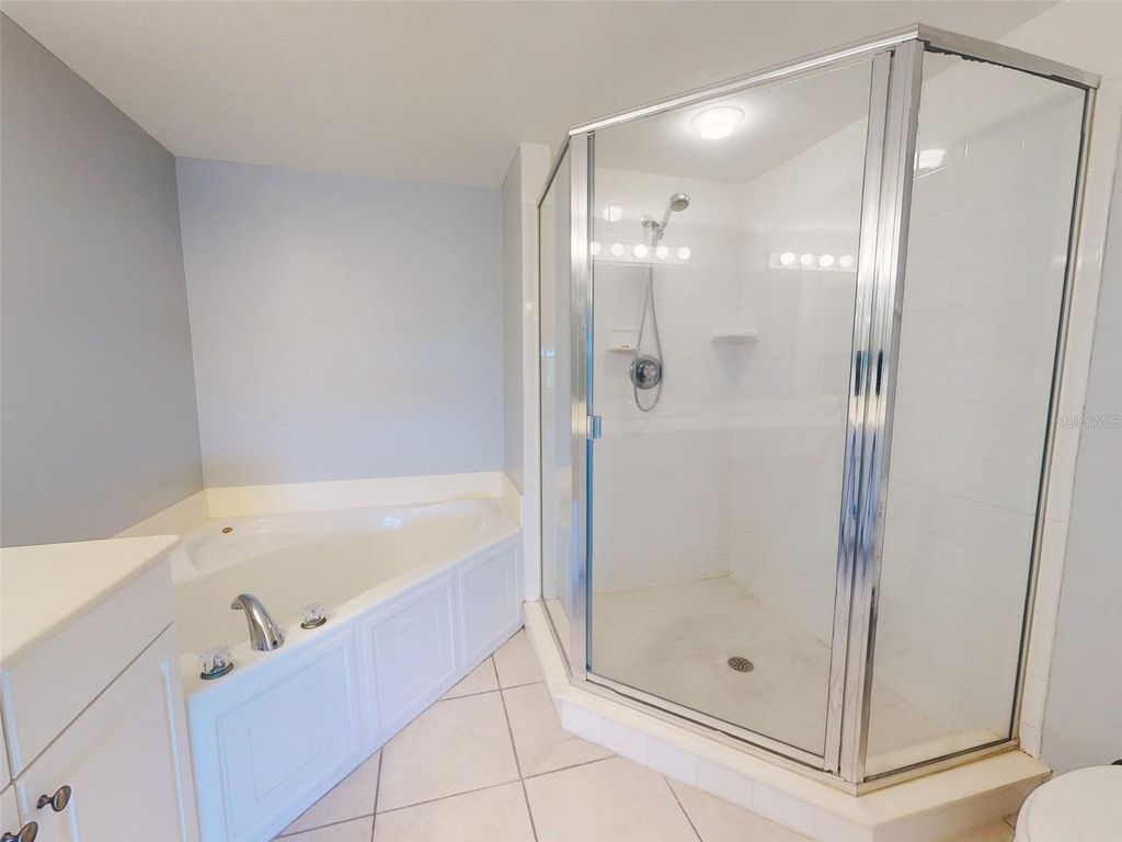 Image 41 of property listing at 430 BOUCHELLE DRIVE 202, New Smyrna Beach, FL 32169