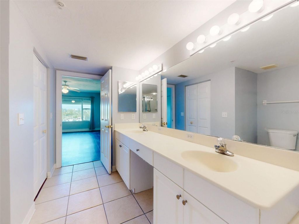 Image 42 of property listing at 430 BOUCHELLE DRIVE 202, New Smyrna Beach, FL 32169