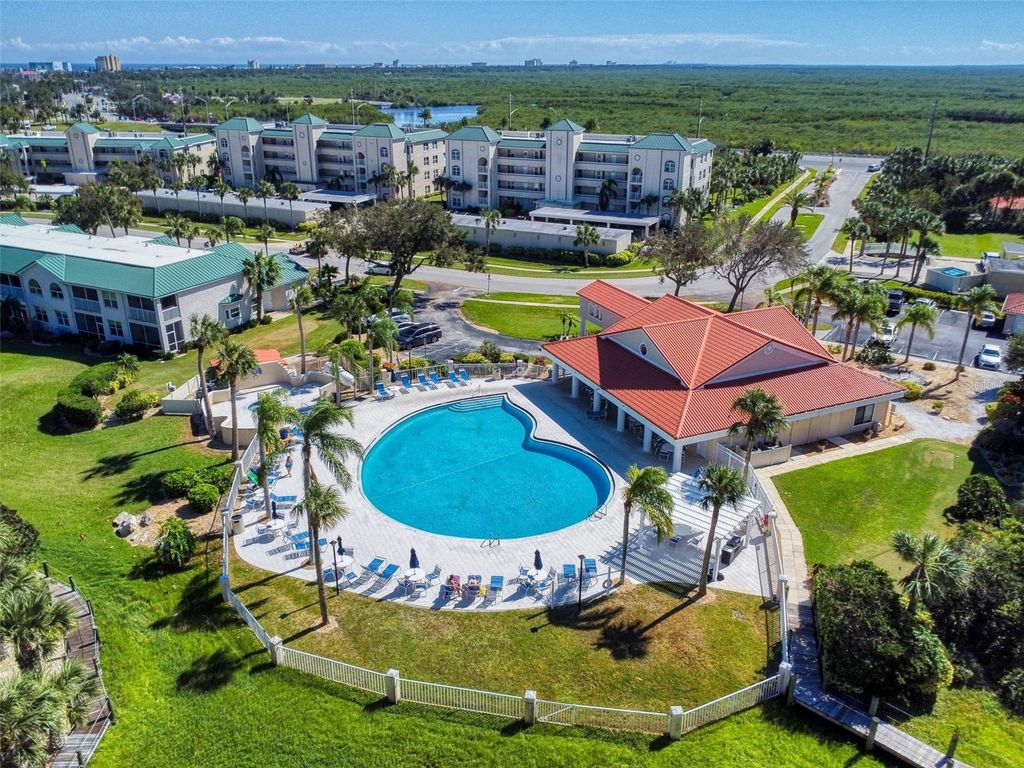 Image 76 of property listing at 430 BOUCHELLE DRIVE 202, New Smyrna Beach, FL 32169