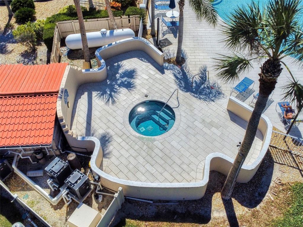 Image 79 of property listing at 430 BOUCHELLE DRIVE 202, New Smyrna Beach, FL 32169