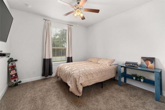 1315 Andalucia DR, San Marcos, TX 78666
