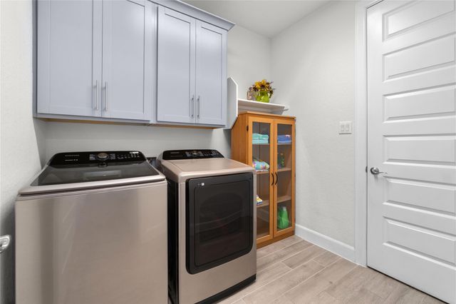 1315 Andalucia DR, San Marcos, TX 78666