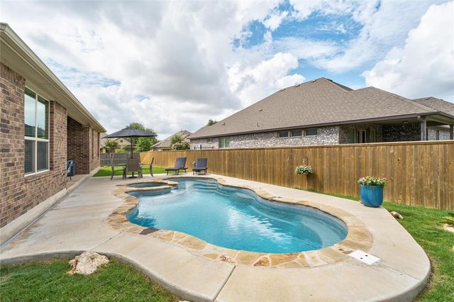 1315 Andalucia DR, San Marcos, TX 78666