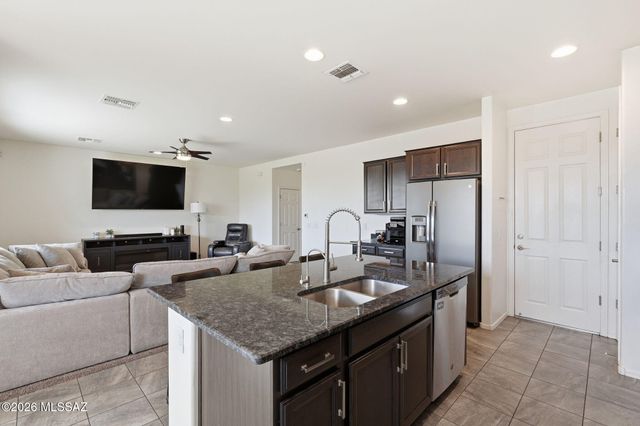 15901 S Camino Casal, Sahuarita, AZ 85629