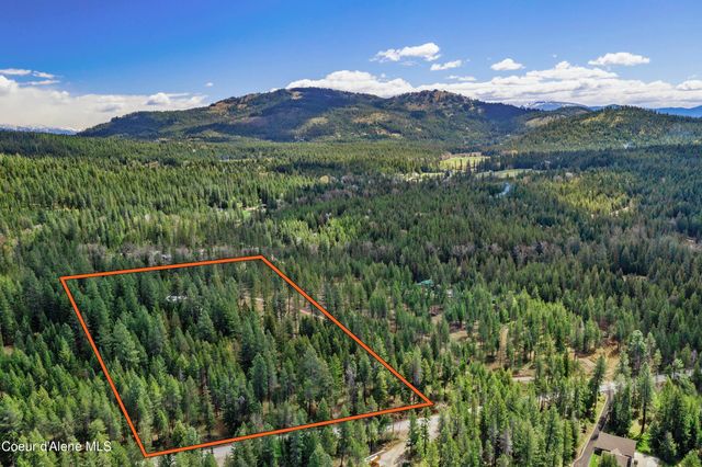 85 Cutlass Dr., Sagle, ID 83860