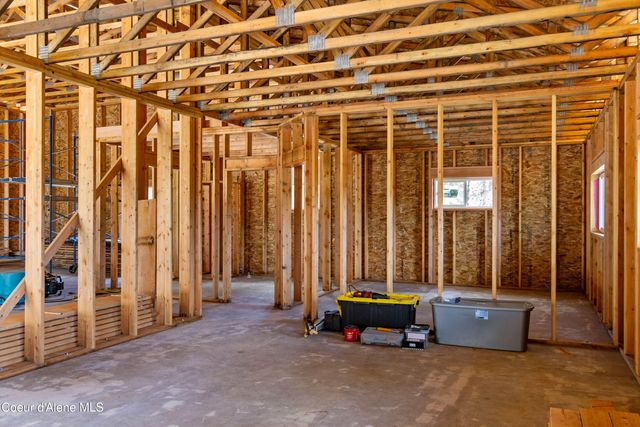 85 Cutlass Dr., Sagle, ID 83860