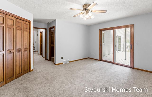 19127 W Spring Lake Road, Spring Lake Twp, MI 49456