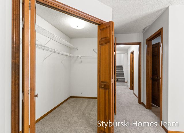 19127 W Spring Lake Road, Spring Lake Twp, MI 49456