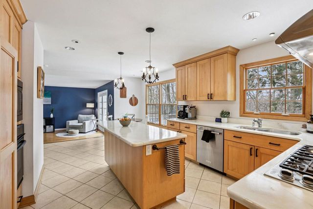 4927 Hickory Trail, Middleton, WI 53562