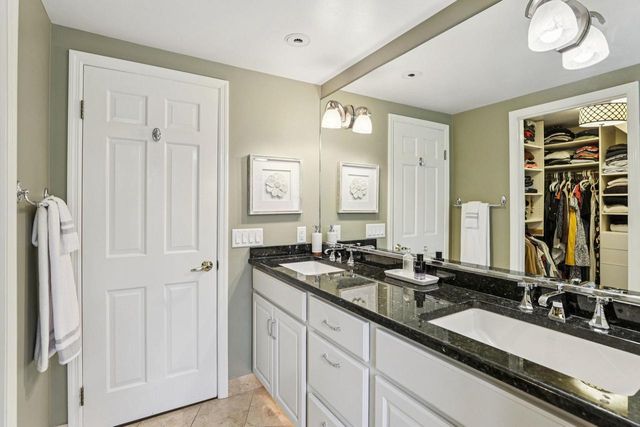 4927 Hickory Trail, Middleton, WI 53562