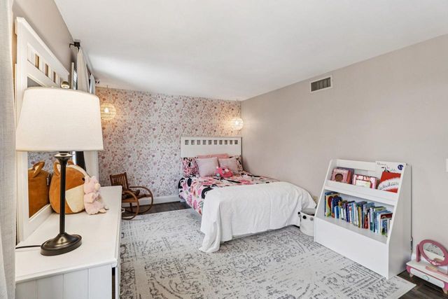 4927 Hickory Trail, Middleton, WI 53562