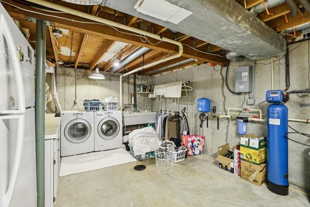 4927 Hickory Trail, Middleton, WI 53562