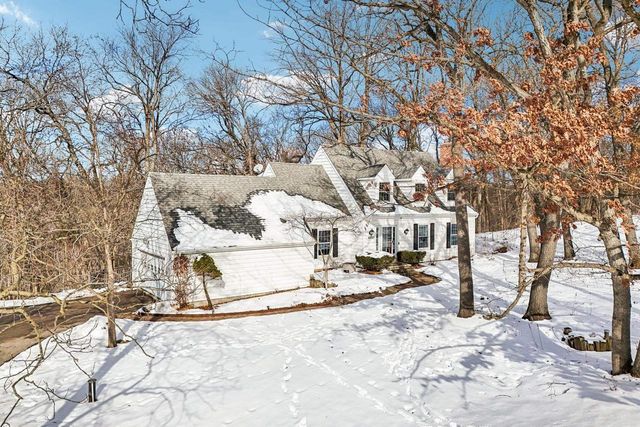 4927 Hickory Trail, Middleton, WI 53562