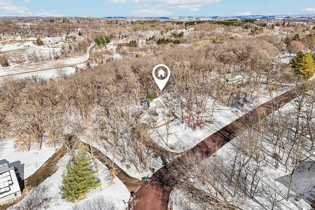 4927 Hickory Trail, Middleton, WI 53562