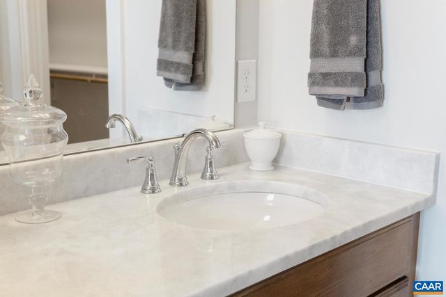 9 DECERBO TERR, Charlottesville, VA 22911