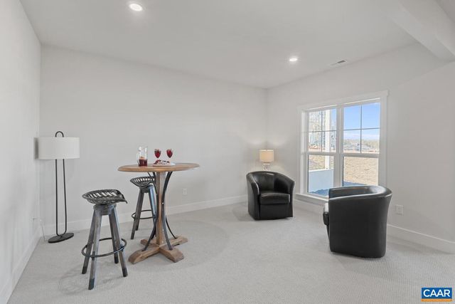9 DECERBO TERR, Charlottesville, VA 22911