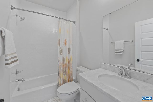 9 DECERBO TERR, Charlottesville, VA 22911