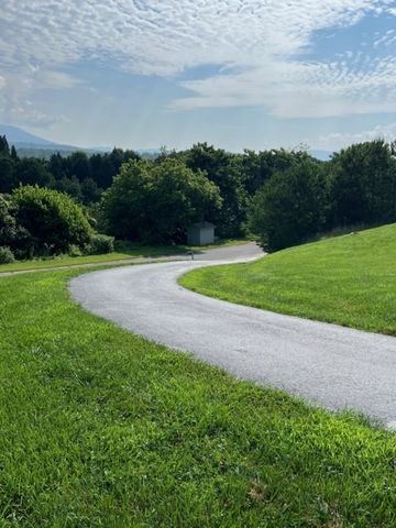 85 Ridgemont Lane, Ellijay, GA 30536