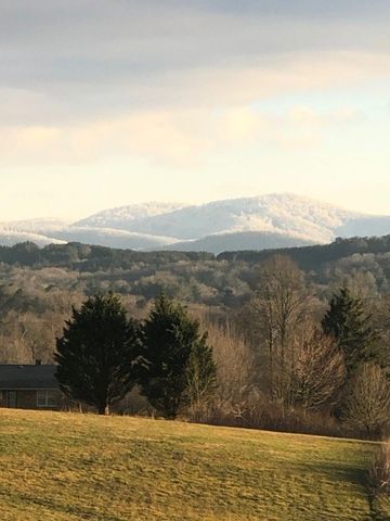 85 Ridgemont Lane, Ellijay, GA 30536