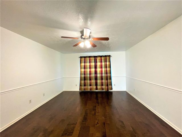 834 Island Meadow Court, Houston, TX 77062