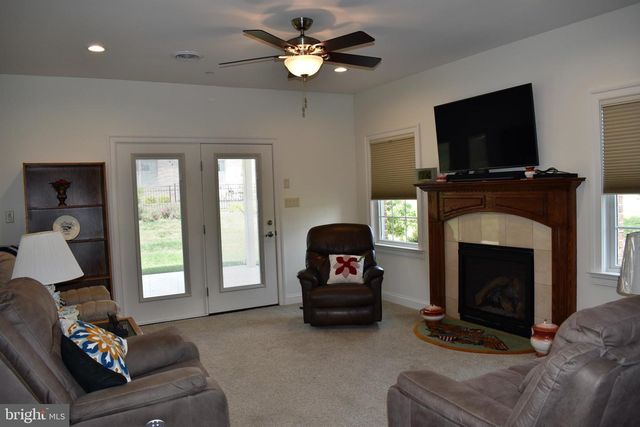 19418 PEARL DR, Hagerstown, MD 21742