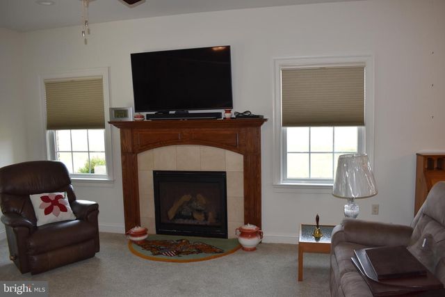 19418 PEARL DR, Hagerstown, MD 21742