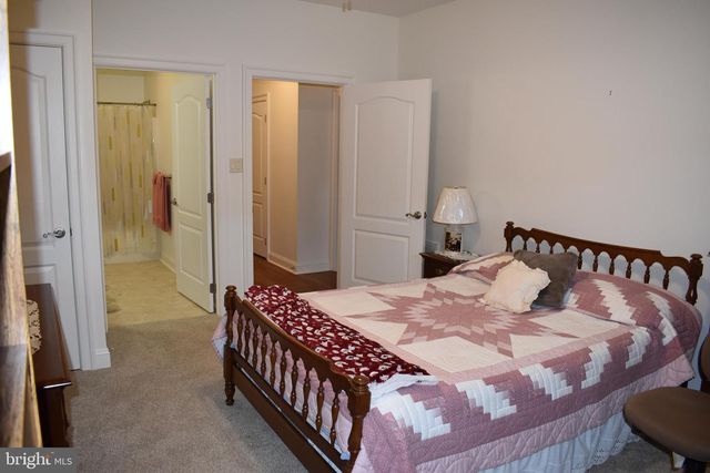 19418 PEARL DR, Hagerstown, MD 21742