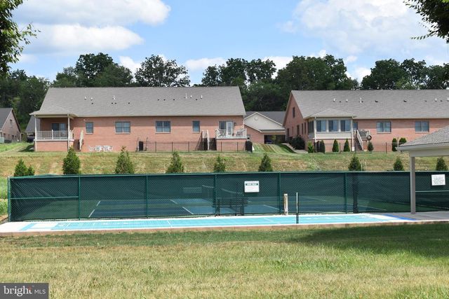 19418 PEARL DR, Hagerstown, MD 21742