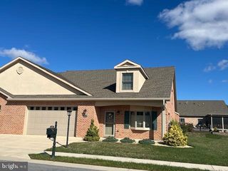 19418 PEARL DR, Hagerstown, MD 21742
