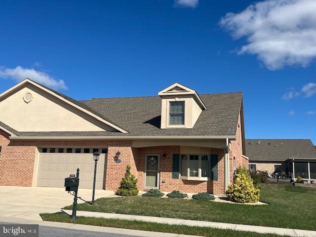 19418 PEARL DR, Hagerstown, MD 21742