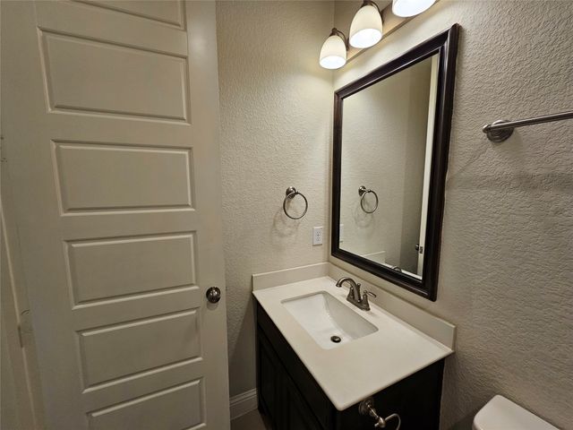 210 Lariat Trail, Waxahachie, TX 75165