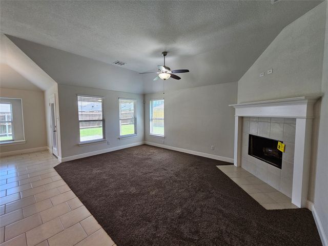 210 Lariat Trail, Waxahachie, TX 75165