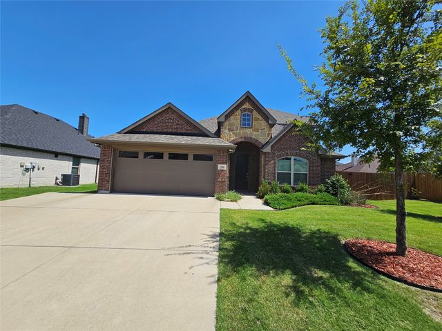 210 Lariat Trail, Waxahachie, TX 75165