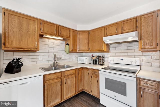 807 WIDE OAK CT, Warrenton, VA 20186