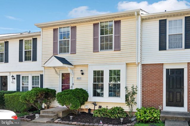 807 WIDE OAK CT, Warrenton, VA 20186