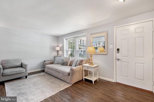 807 WIDE OAK CT, Warrenton, VA 20186