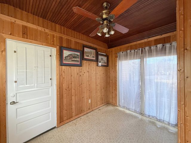 2406 Brittany Lane, Rock Island, IL 61201