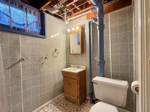 2406 Brittany Lane, Rock Island, IL 61201