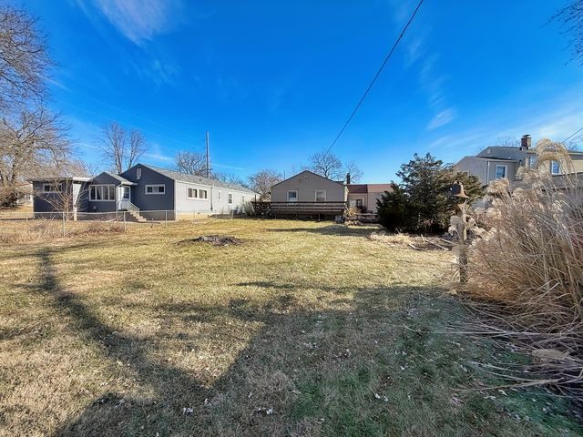 2406 Brittany Lane, Rock Island, IL 61201