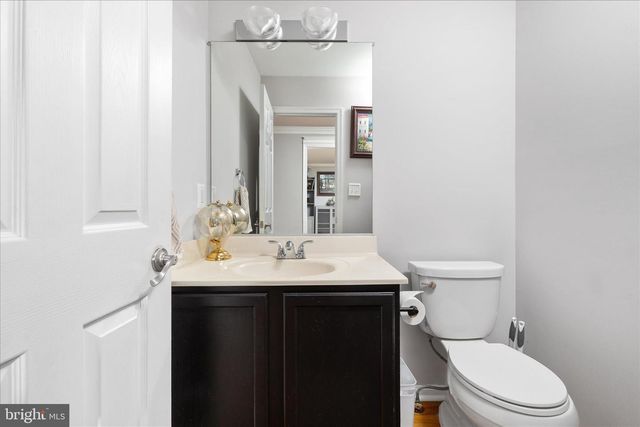 17292 MAGIC MOUNTAIN DR, Round Hill, VA 20141