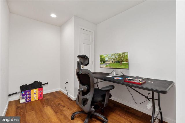 17292 MAGIC MOUNTAIN DR, Round Hill, VA 20141