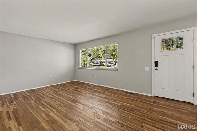 2680 N Waterford Drive, Florissant, MO 63033