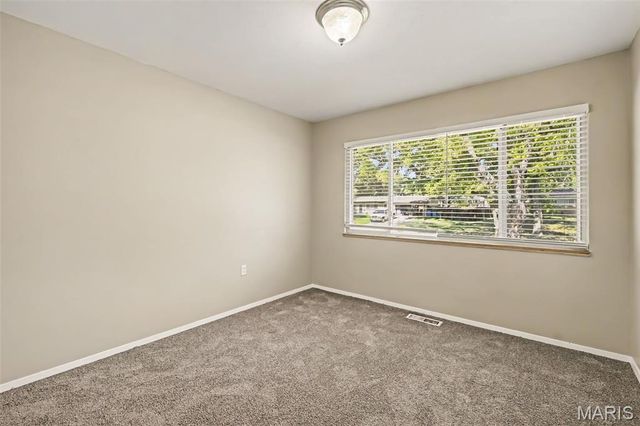 2680 N Waterford Drive, Florissant, MO 63033