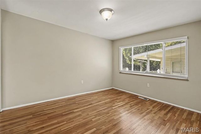2680 N Waterford Drive, Florissant, MO 63033