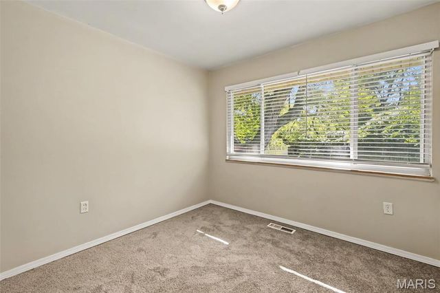 2680 N Waterford Drive, Florissant, MO 63033