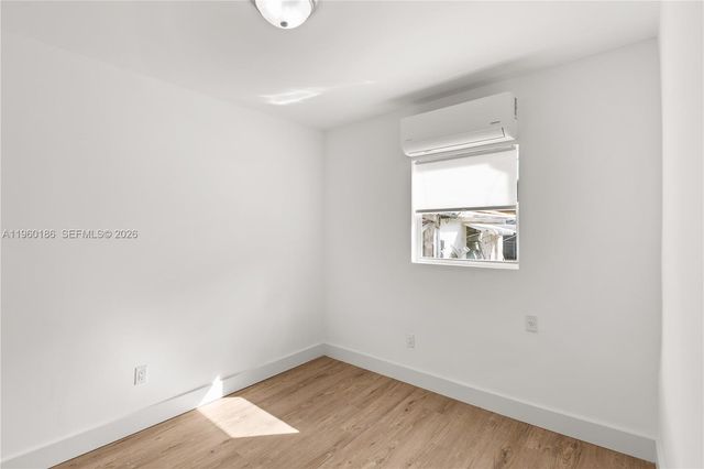 2508 SW 10th St 2508, Miami, FL 33135