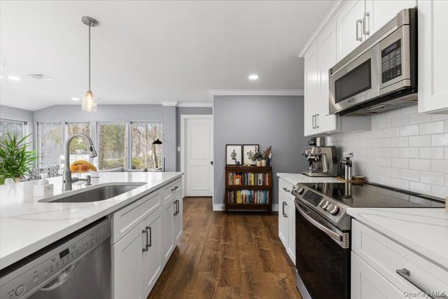 111 SPIER Road, Scarsdale, NY 10583