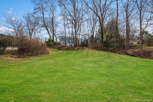 111 SPIER Road, Scarsdale, NY 10583